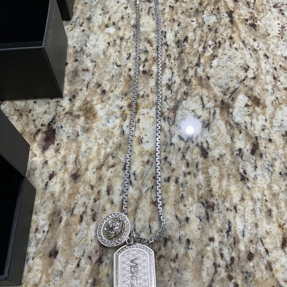 Versace  DG14698 DJMS CHAIN AND DOG TAG W/Medusa Very rare White Gold/SS LOOK - Picture 4 of 7